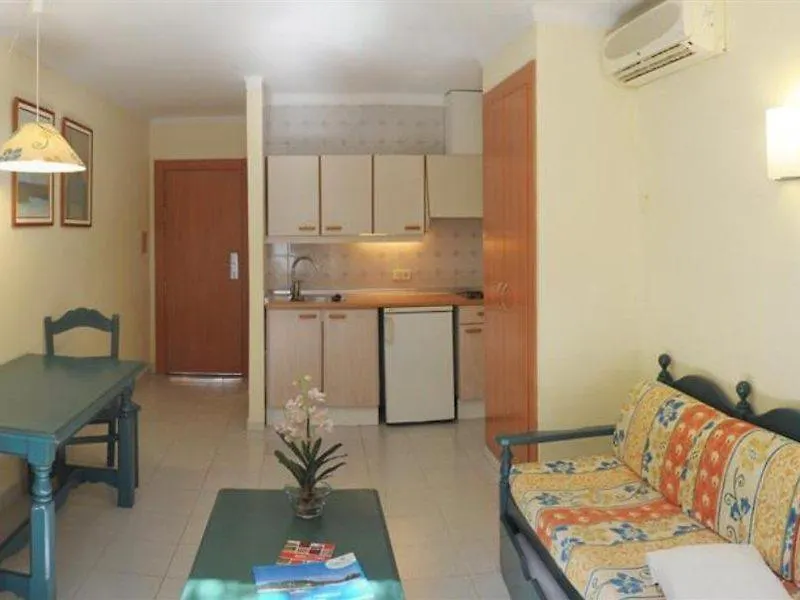 Bluesea Es Bolero Aparthotel Cala D´Or 4*,