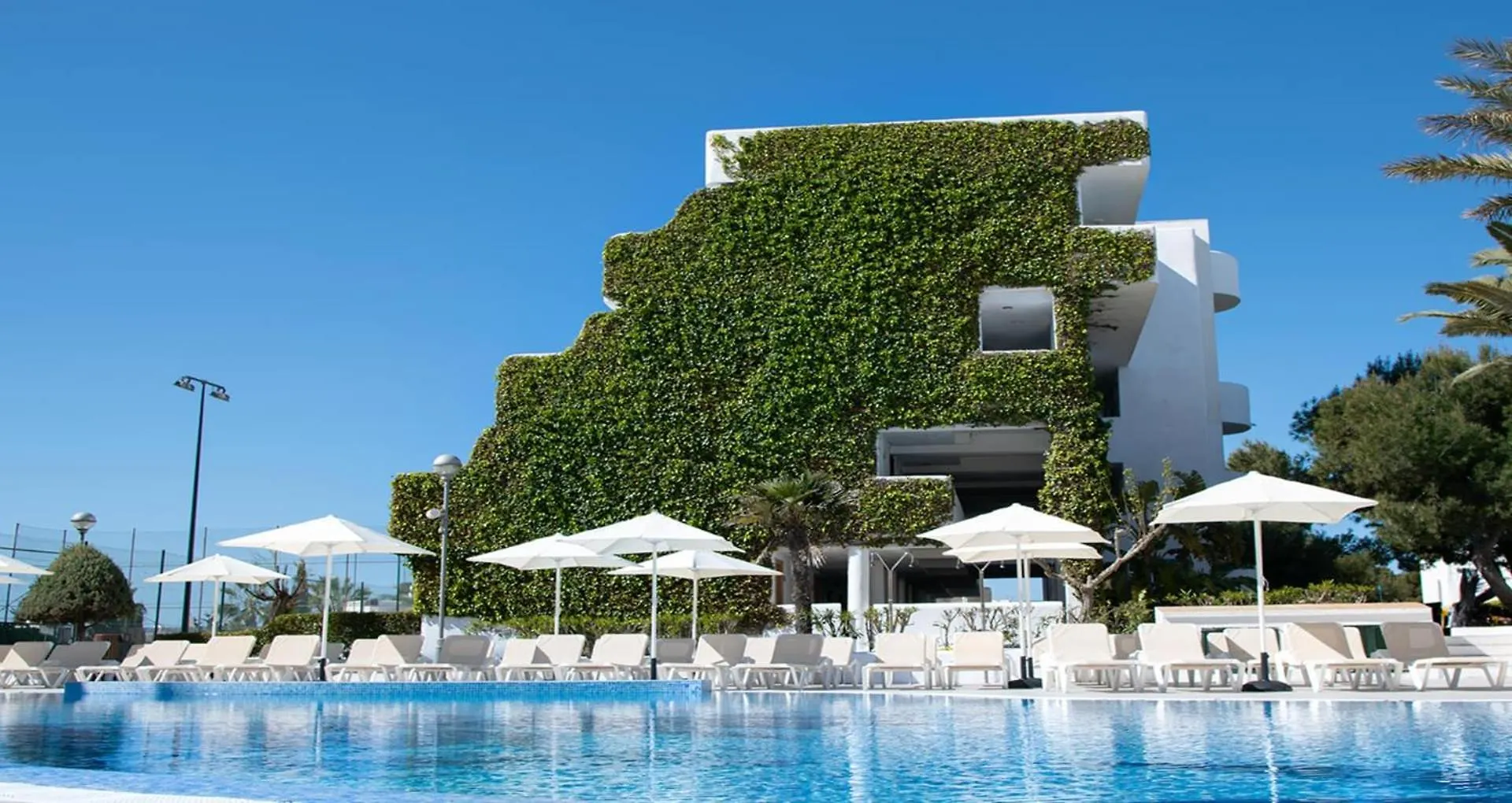 Bluesea Es Bolero Aparthotel Cala D´Or 4*,